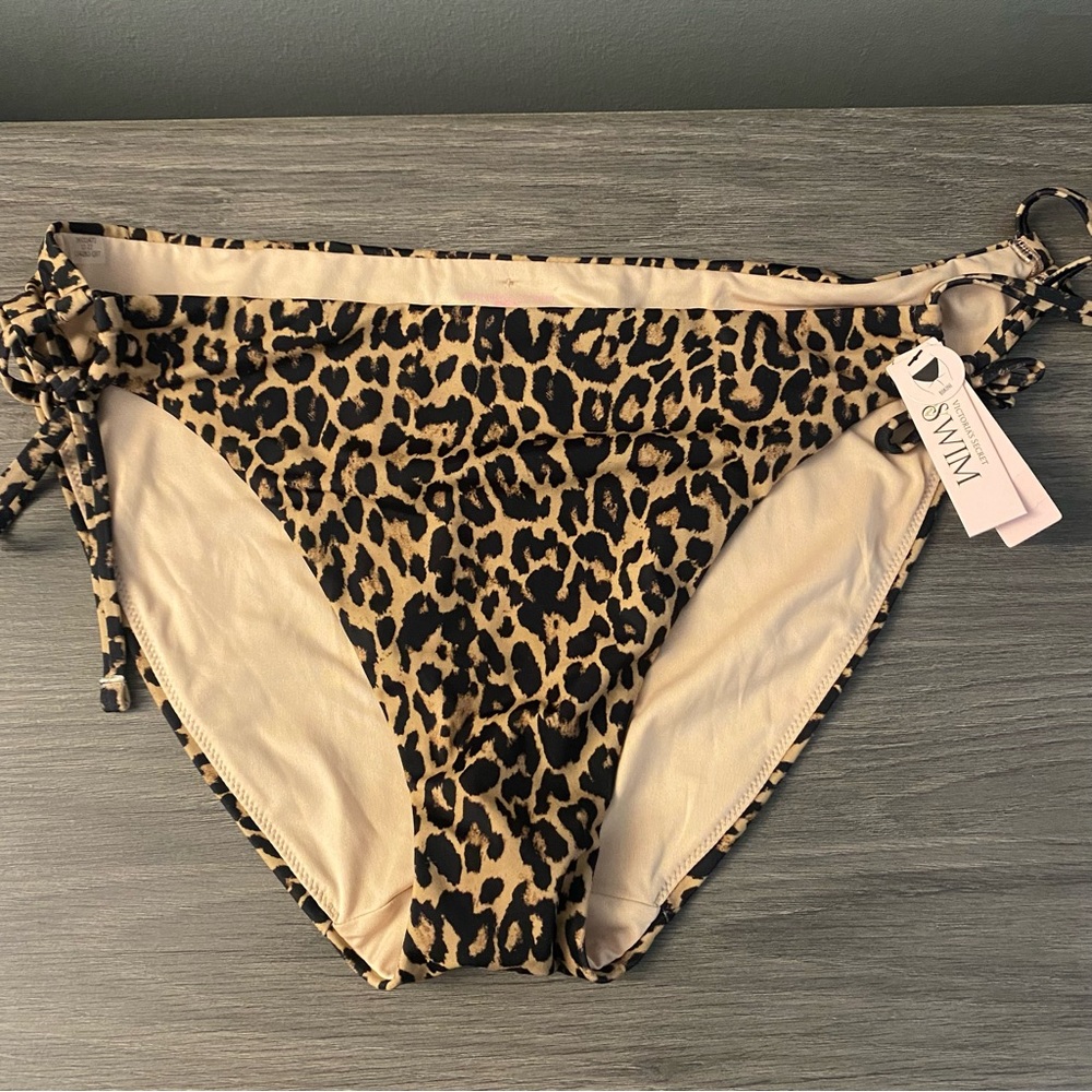 Victoria Secret swim bottom size M brand new with tag color black and tan